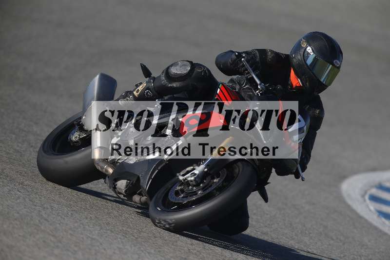 /Archiv-2024/01 26.-28.01.2024 Moto Center Thun Jerez/Gruppe gruen-green/77